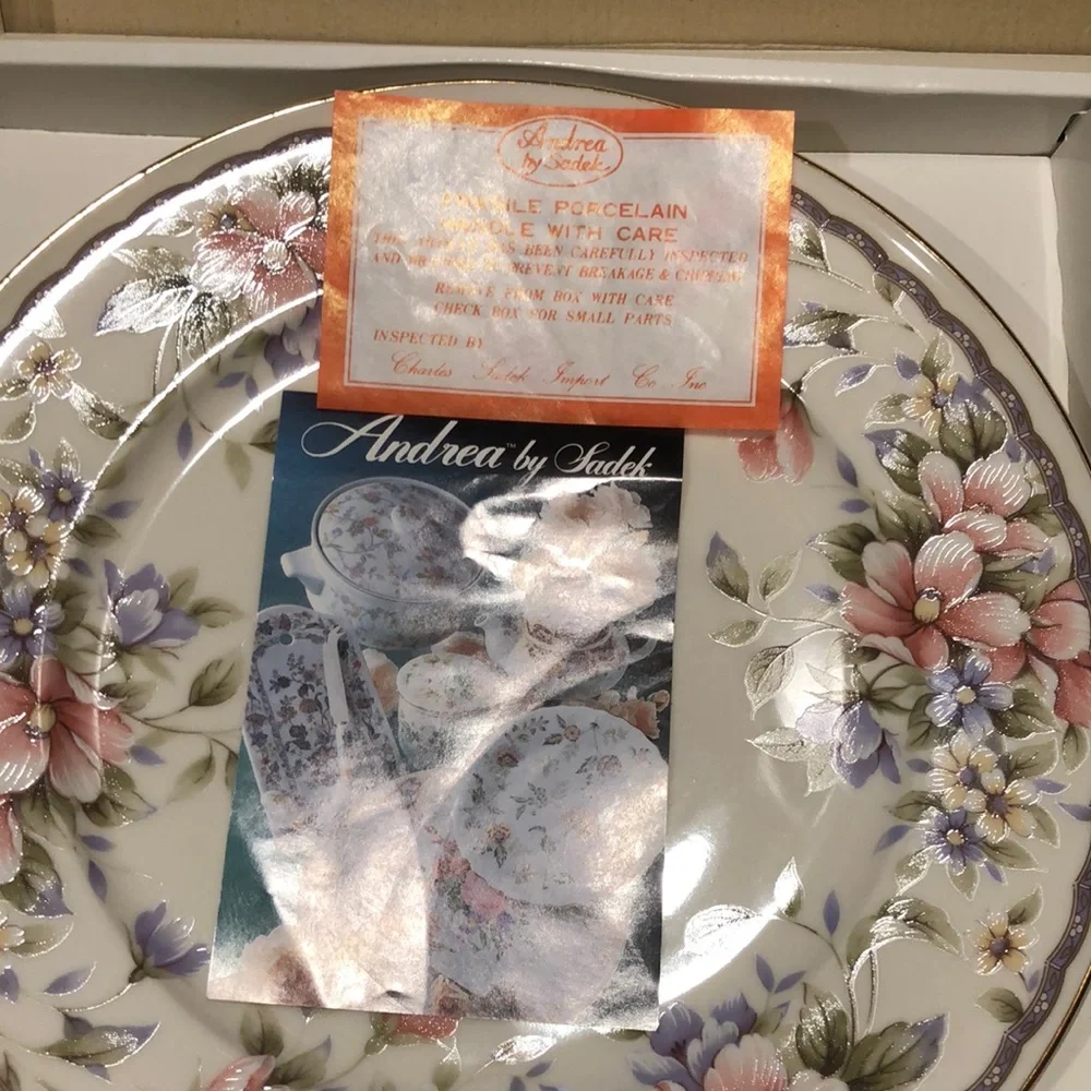 Andrea Sadek Porcelain Cake Plate & Server Gift Boxed